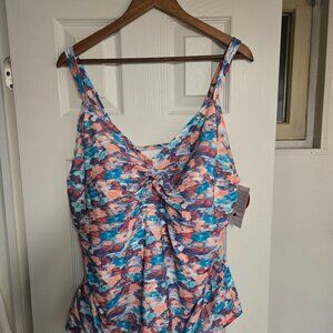 NWT L.L. Bean 24W Plus Tankini (22" PTP)